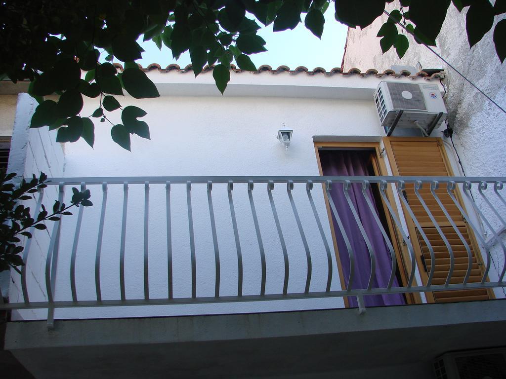 Apartman Restovic Bol Luaran gambar