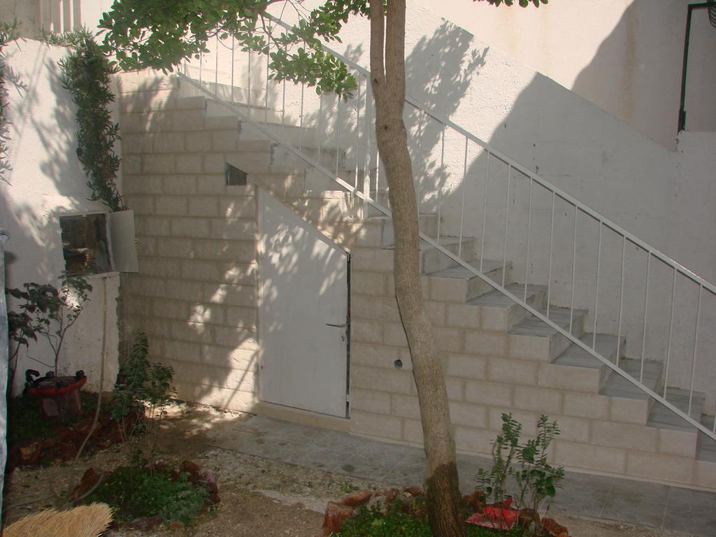 Apartman Restovic Bol Luaran gambar