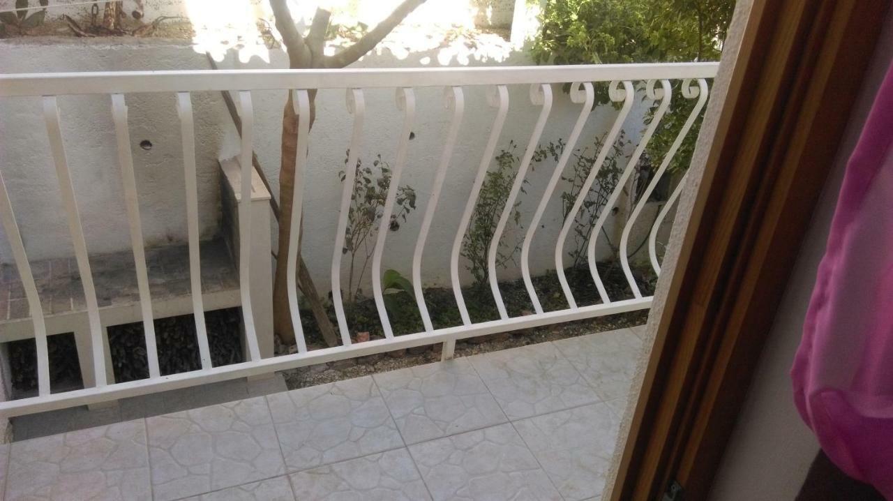 Apartman Restovic Bol Luaran gambar