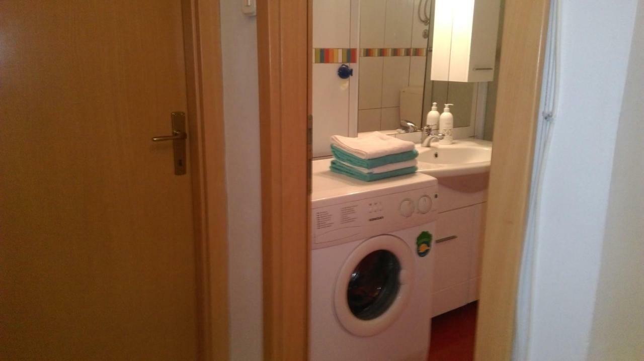 Apartman Restovic Bol Luaran gambar