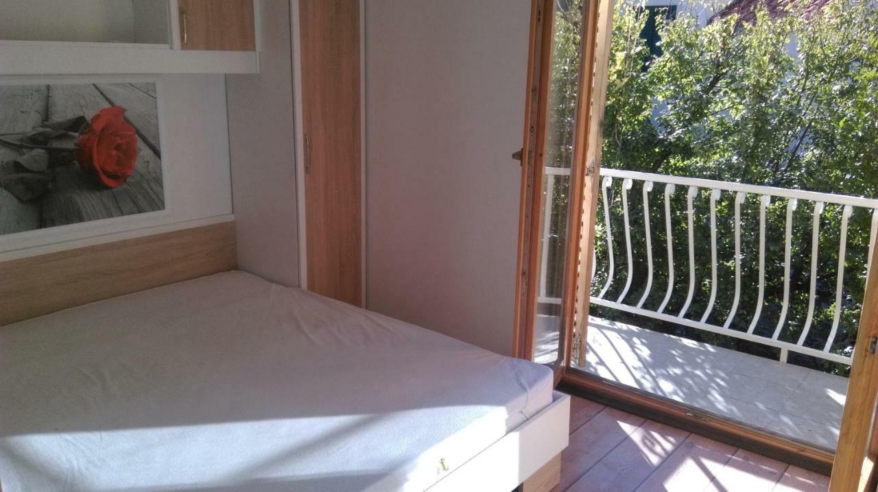 Apartman Restovic Bol Luaran gambar