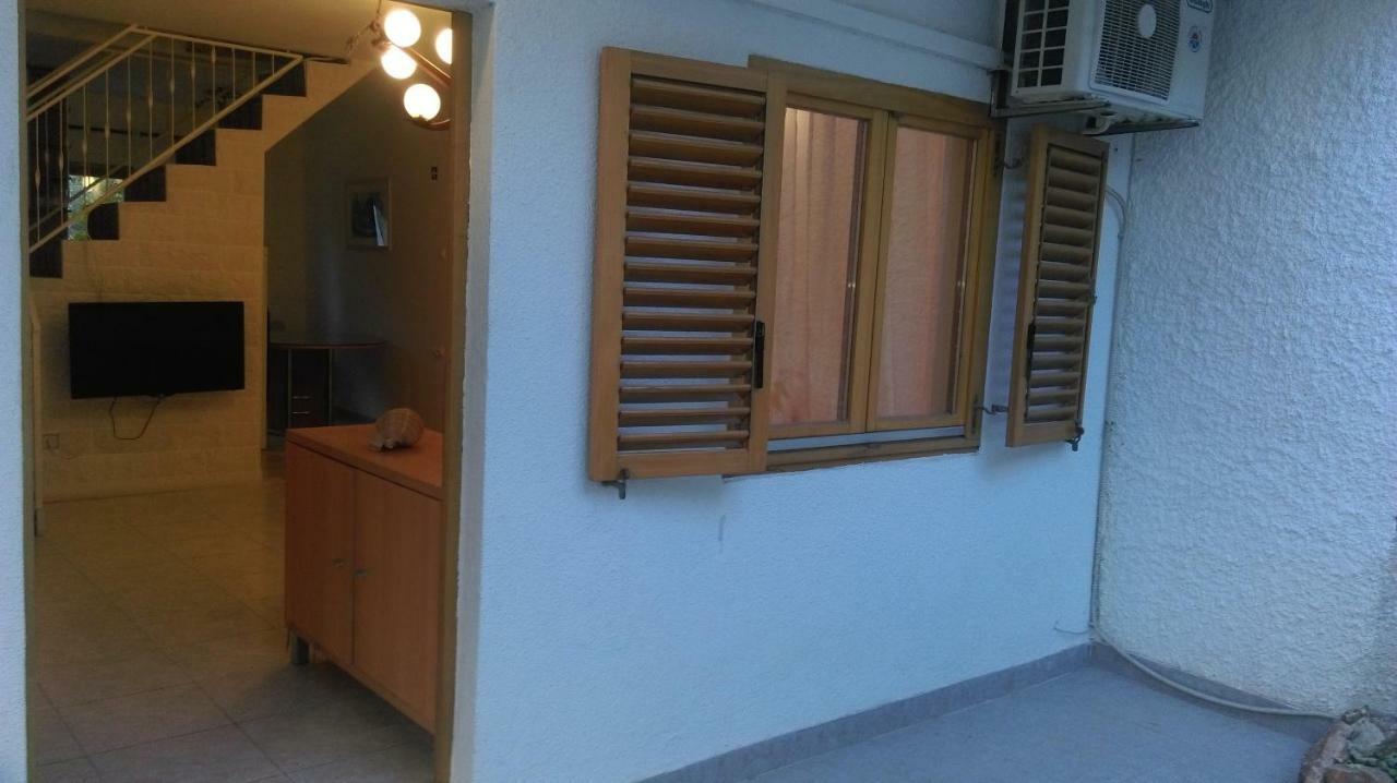 Apartman Restovic Bol Luaran gambar