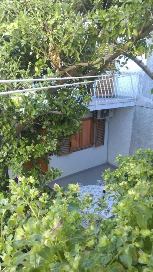Apartman Restovic Bol Luaran gambar