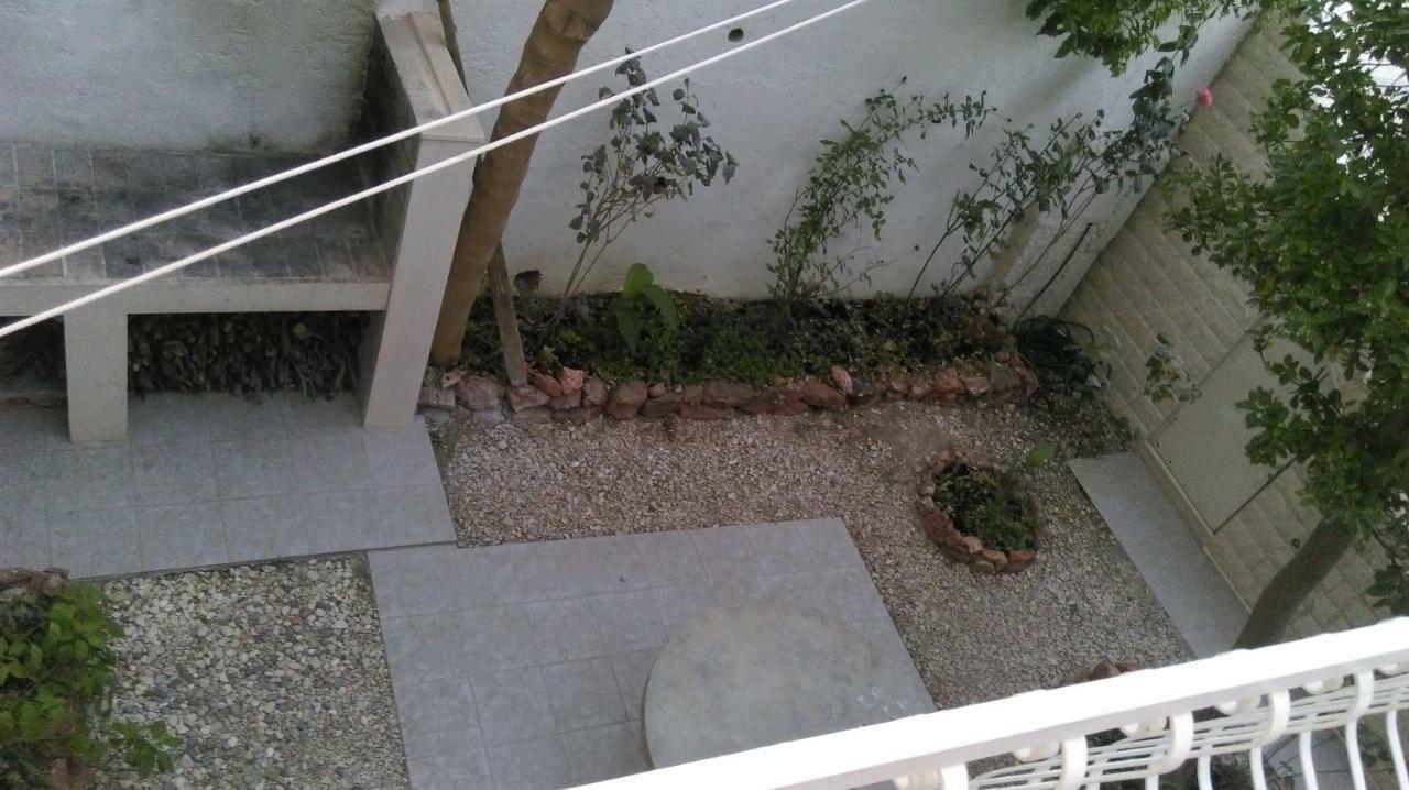 Apartman Restovic Bol Luaran gambar